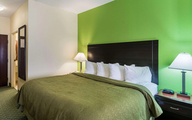 Quality Inn & Suites Harvey - Chicago Southland