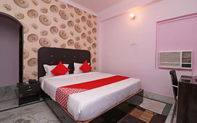 OYO 36039 Sri Vinayak Residency