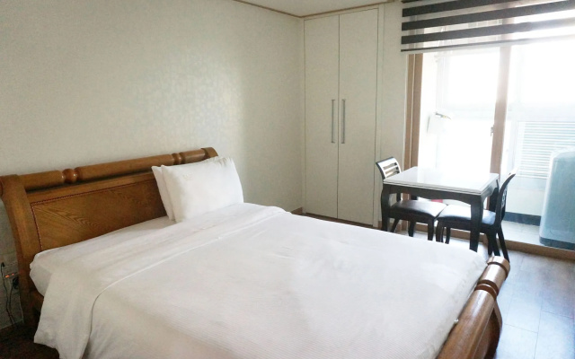 EAN Residence Hotel
