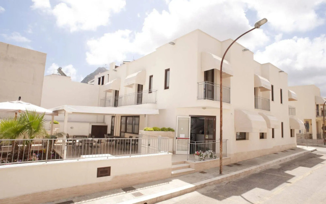 Alaba Hotel