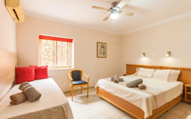 Villa & Pool Apart in Mellieha Bay Apartments