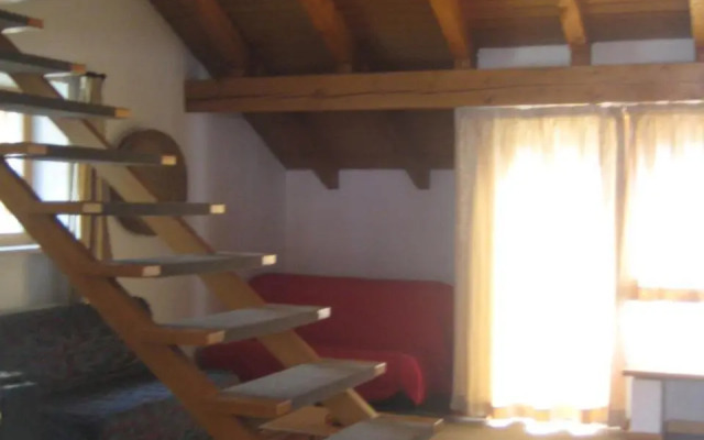 Appartamenti Decrestina