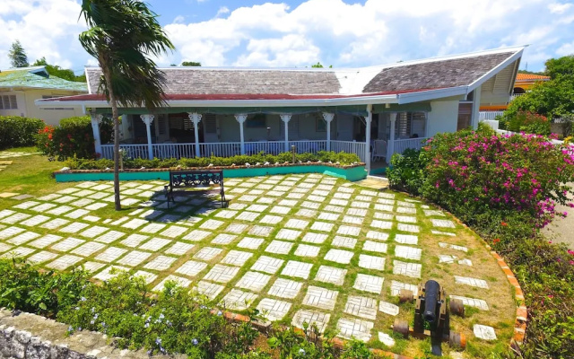 Windjammer, 4BR by Jamaican Treasures