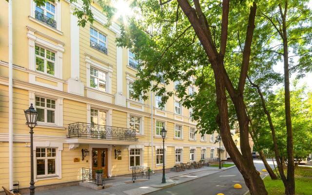Отель Garden Street Санкт-Петербург вид на фасад