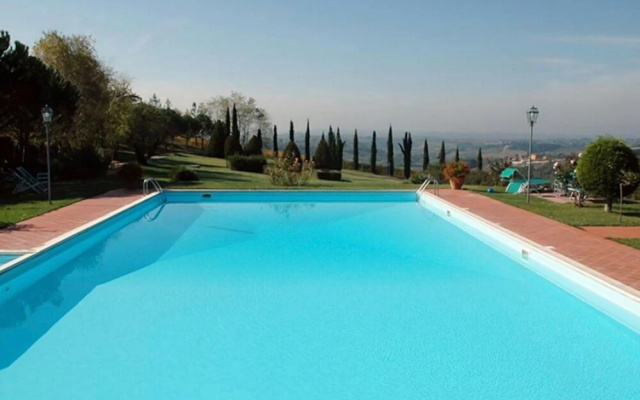 Montespertoli Apartments