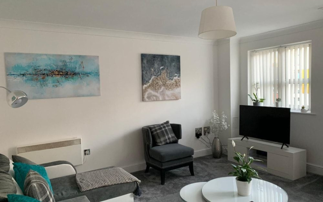 Absolute Stays At The Qube - Families Contractors, Free Wifi