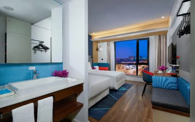Holiday Inn Express Zhangjiagang East