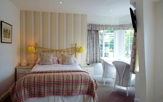 Wateredge Inn- The Inn Collection group