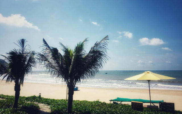 Longhai Channel Beach Resort