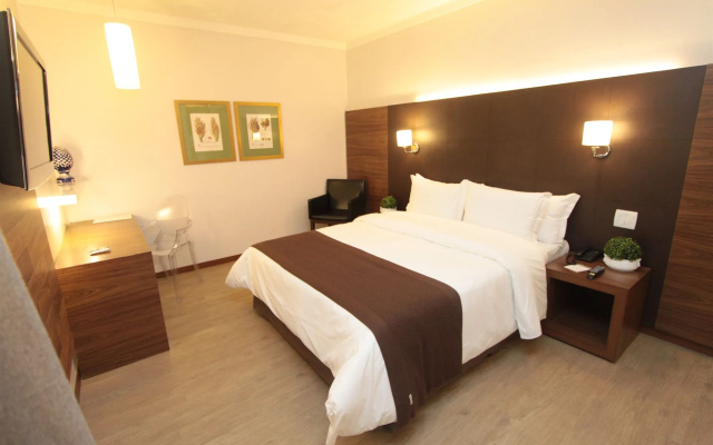 Oasis Tower Hotel