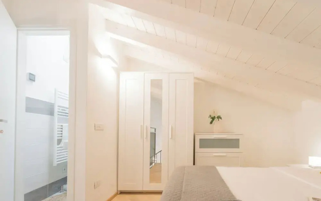 Borsieri Como Apartments with Parking by Rent all Como