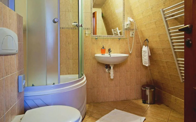 Tavel Boutique Hotel
