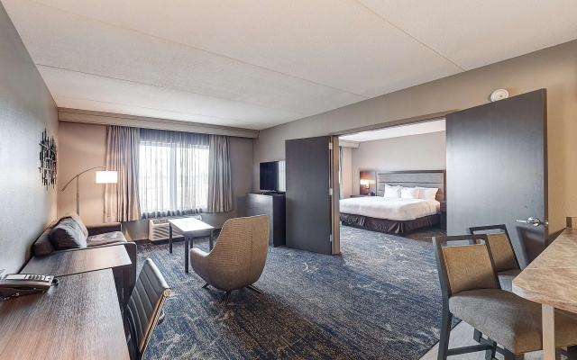 DoubleTree by Hilton Hotel Bloomington