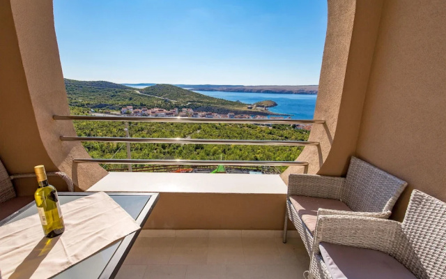 Awesome Home in Stinica With Sauna, Wifi and 6 Bedrooms