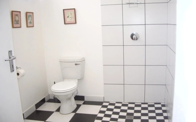 Dee's BnB