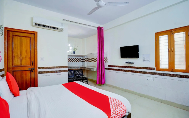 Vibhu Residency by OYO Rooms