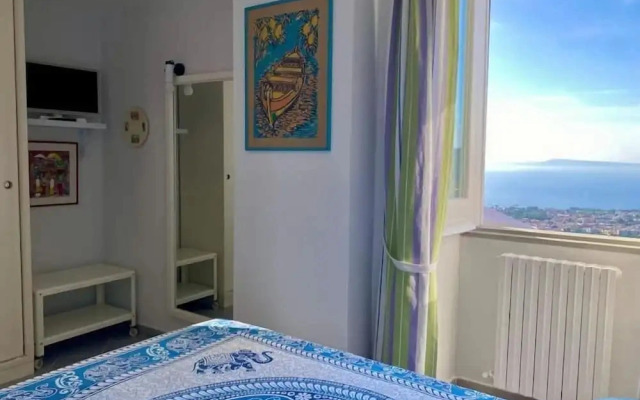 Charming Location Between Positano and Sorrento