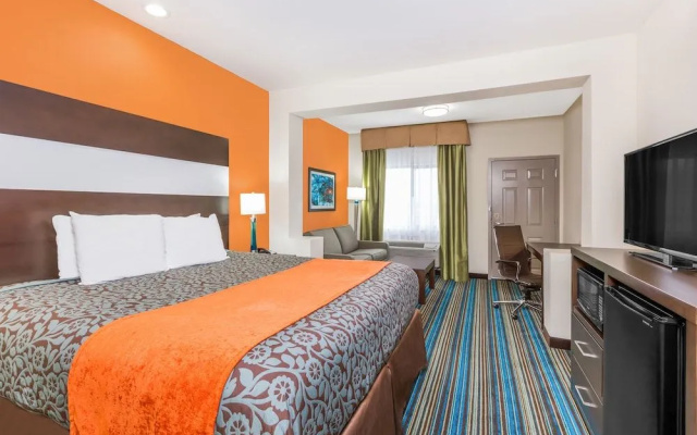 Days Inn & Suites Katy