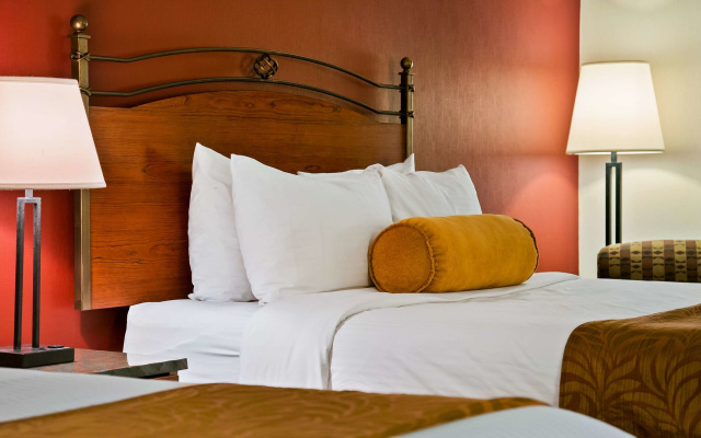 Invermere Inn