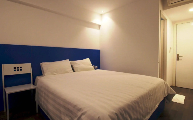 Emis Hotel