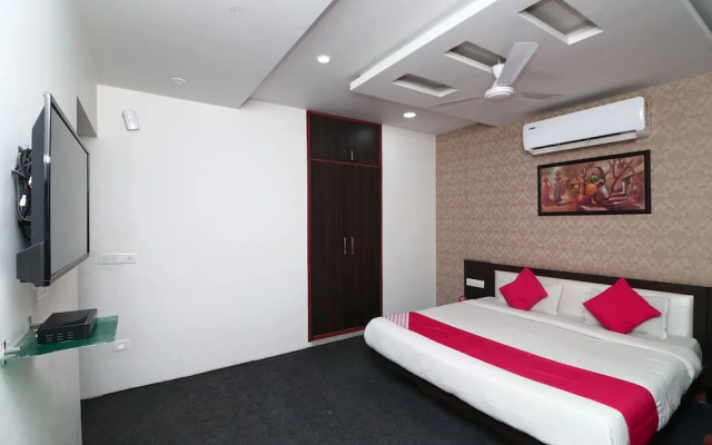 OYO 16499 Hotel Moti Dungri Palace