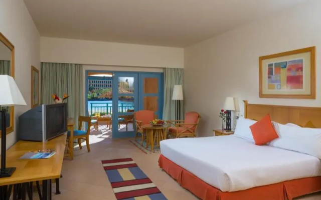 Strand Beach Resort