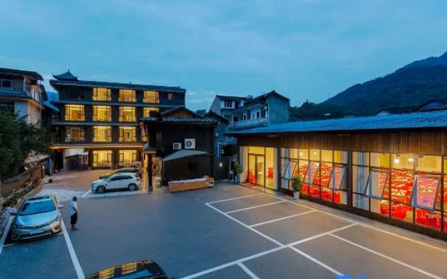 Xianlai Pavilion Hotel Liujiang Ancient Town
