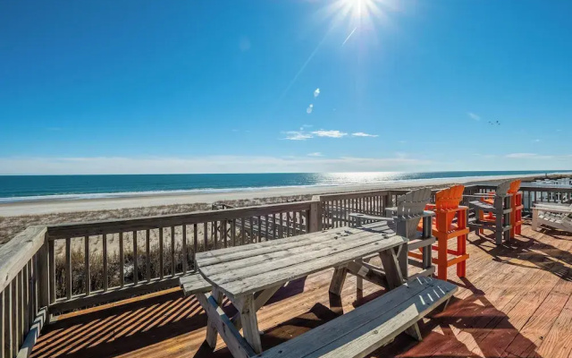 Paradise Palms by Topsail Realty