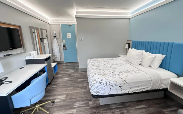 Days Inn by Wyndham Southington