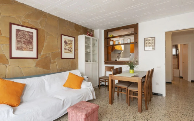 Quaint Farmhouse in Port de la Selva With Fireplace