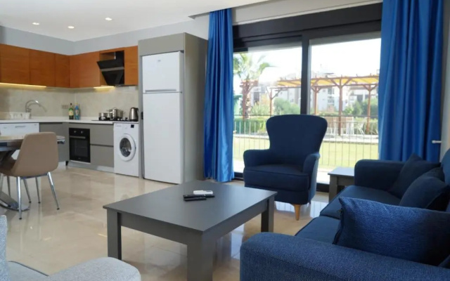Отель Mene Suites