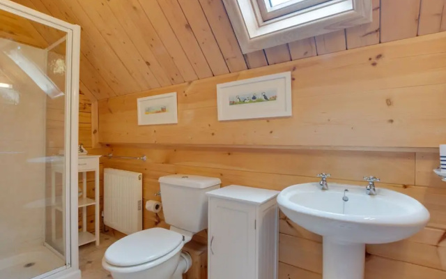 Pleasant Holiday Home in Little Petherick near Padstow
