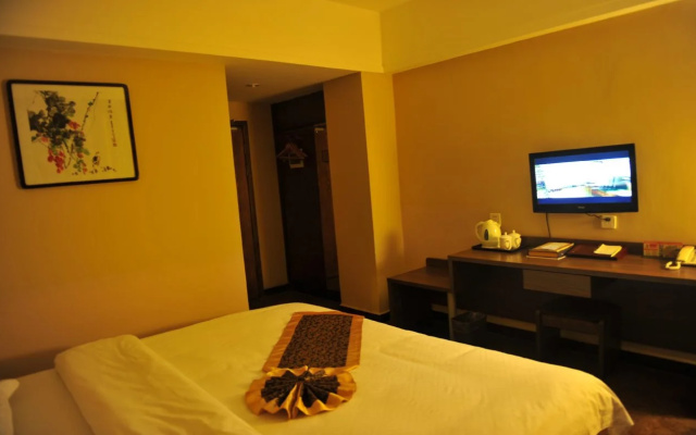 Huashan Inn & Hero Culture Theme Hotel (Yuquanyuan Store in Huashan Scenic Spot)