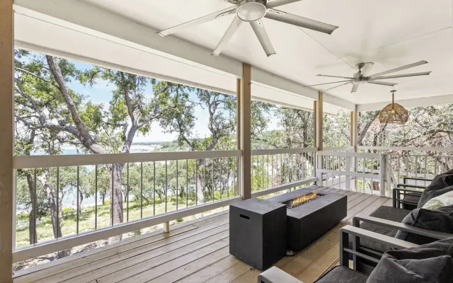 Lakefront, Private 3br, Dog-friendly Rental