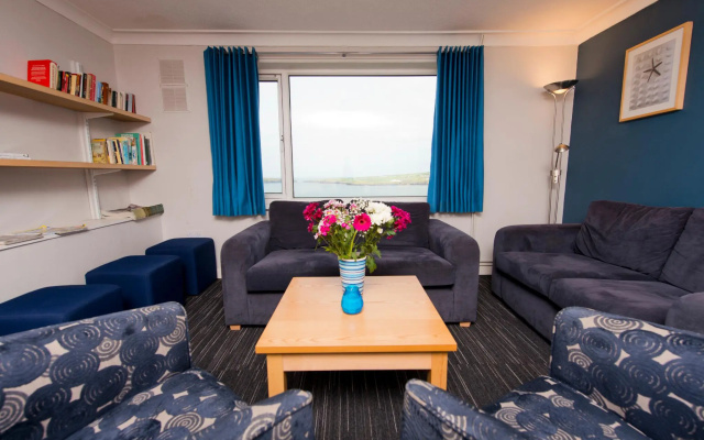 YHA Poppit Sands