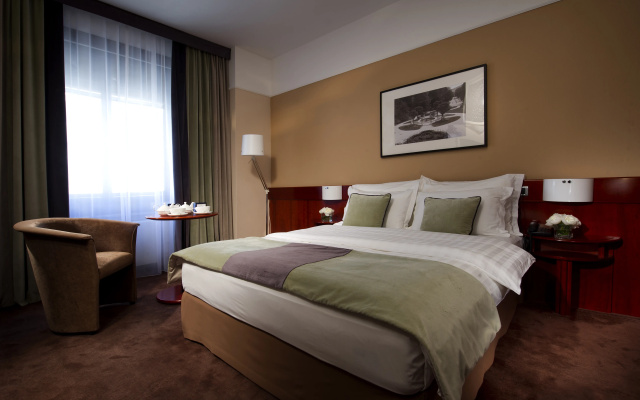 Отель Best Western Premier Hotel Slon