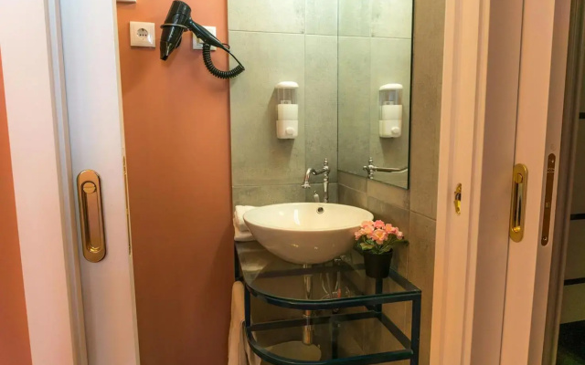 Oporto Center Clean & Cozy Apt 3