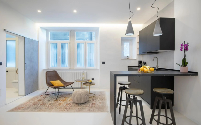 Twins Idola Apartments