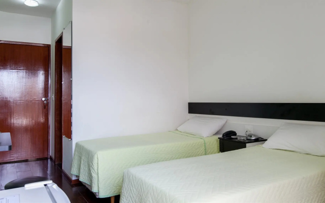 Hotel Minas Tower Leopoldina by Samba