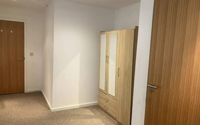Large Private Flat in City Centre Leeds