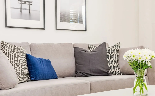LAB-Modern 3 bedroom apart near beach