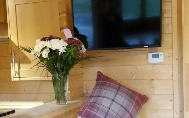 Lochinvar Log Cabin