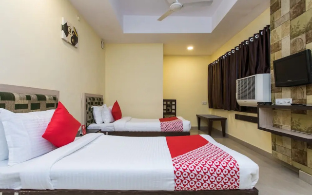 OYO Flagship 17390 Hotel Aaram MG Road