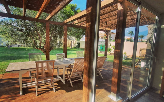 Zenia Hostel