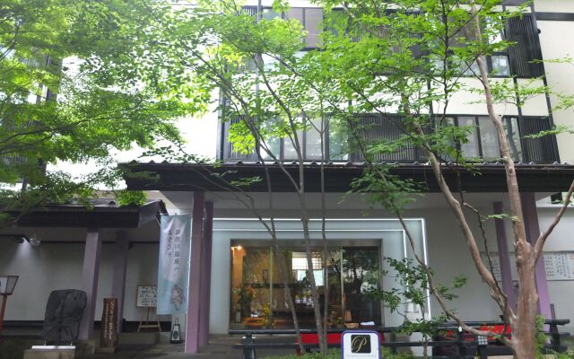 Отель Kinugawa Park Hotels Park Cottage Никко вид на фасад