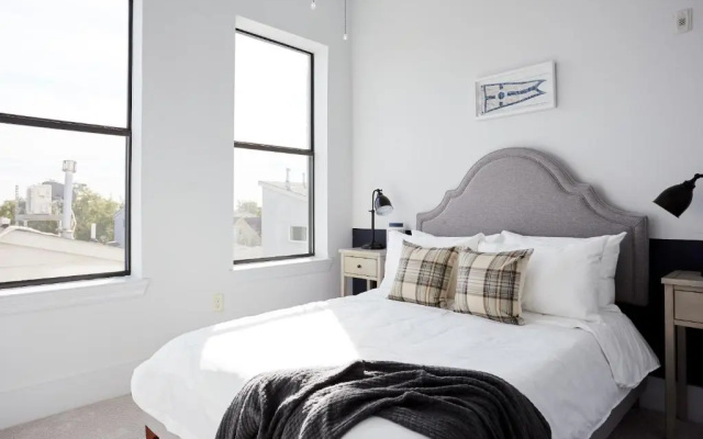 Charming Museum District Suites by Sonder