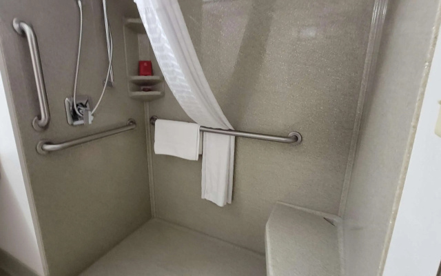 SureStay Plus Hotel by Best Western Grand Island