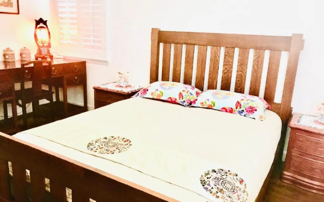 LAX Teresa B&B