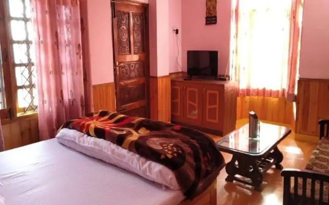 Goroomgo Himsutra shimla