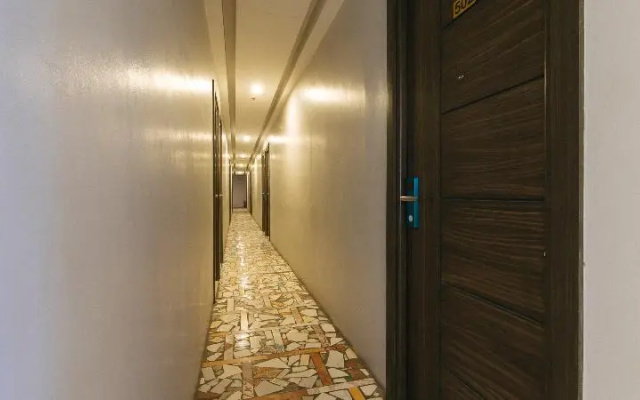 Reddoorz @ V Plaza Hotel Manila
